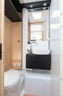 Fahrzeugbild Sunlight Adventure T Ford 670S 436 KG Zuladung #13