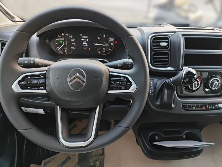 Fahrzeugbild Sunlight Adventure T 68C Citroen #8