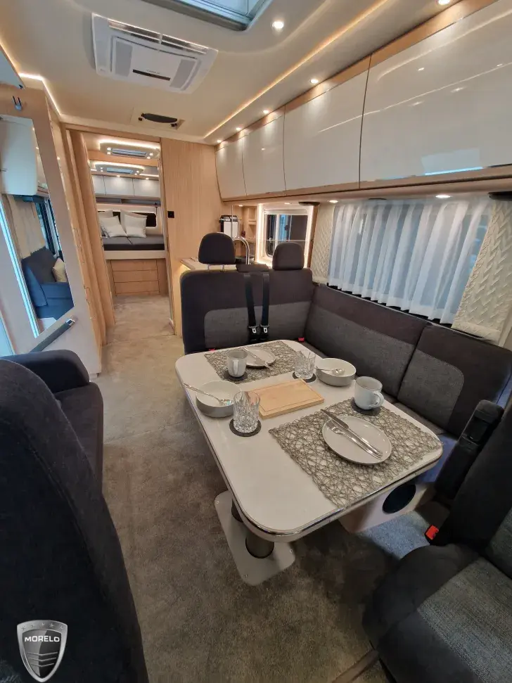 Fahrzeugbild Morelo Palace 90 M mit Qeens-Bett #4