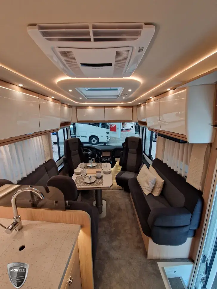 Fahrzeugbild Morelo Palace 90 M mit Qeens-Bett #10
