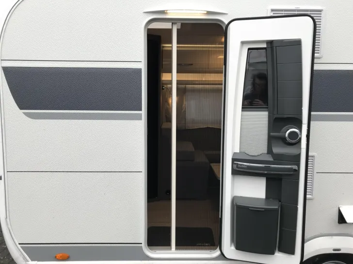 Fahrzeugbild Hobby Excellent 460 SL #4