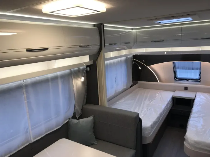 Fahrzeugbild Hobby Excellent 460 SL #16