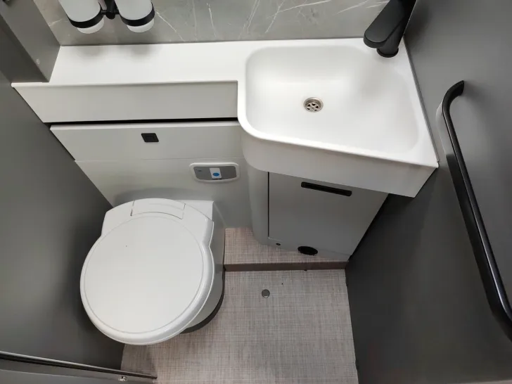 Fahrzeugbild Hymer B-Klasse MC I 680 BMC-I BMCI B MC-I #15