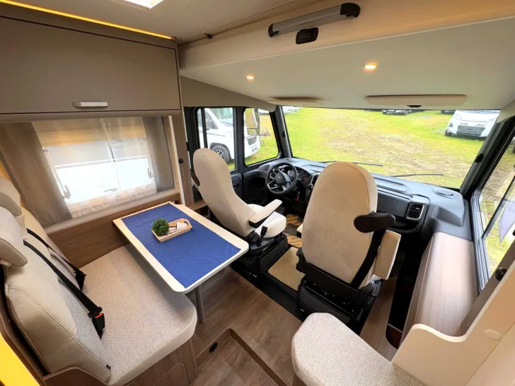 Fahrzeugbild Carado pro+ I 338 AUTOMATIK|DigitalPaket|Combi6E #10