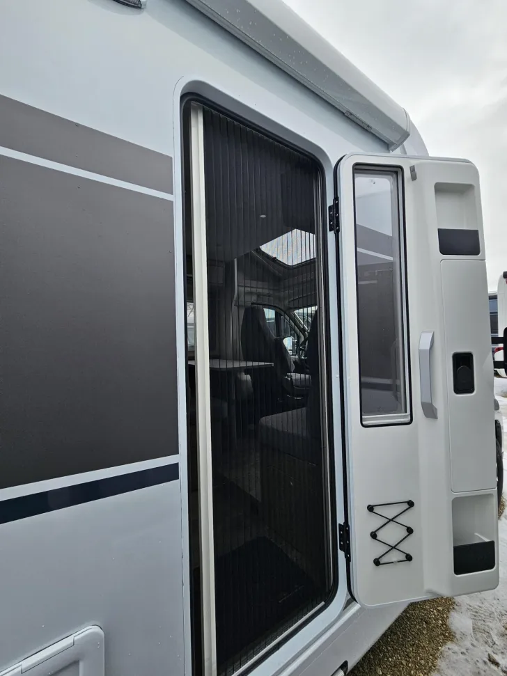 Fahrzeugbild Carado pro+ T 328 8GAutom|Hubbett|FiatDucato|Combi6E #25