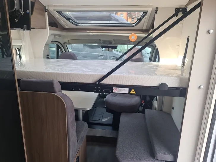 Fahrzeugbild Carado V 347 !!! Top‑Preis Garantie !!! #19