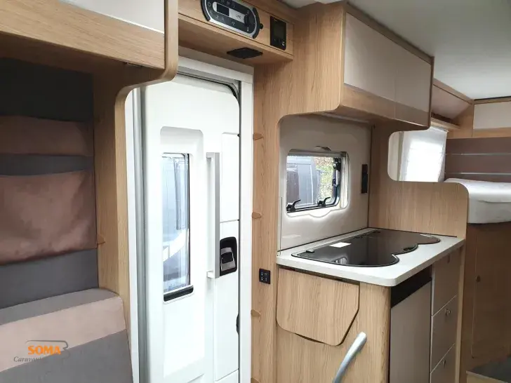 Fahrzeugbild LMC Cruiser V 646 G #10