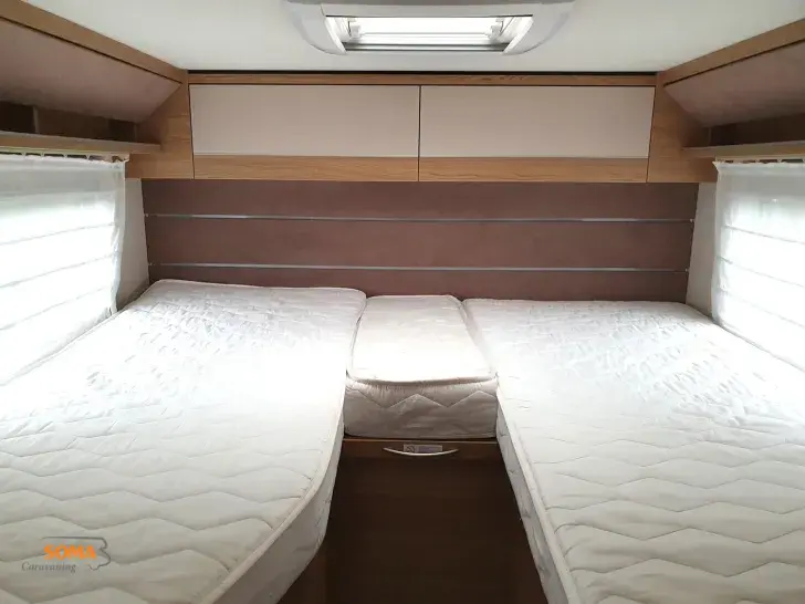 Fahrzeugbild LMC Cruiser V 646 G #12