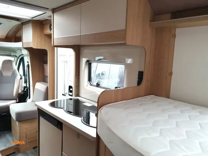 Fahrzeugbild LMC Cruiser V 646 G #14