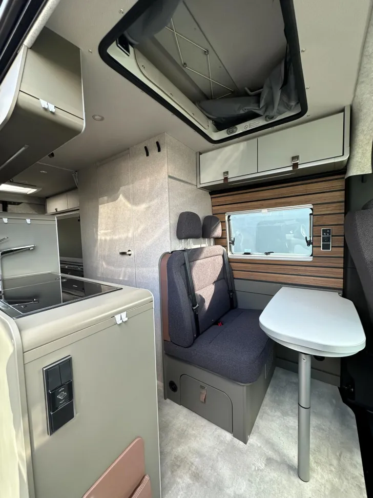 Fahrzeugbild Hymer Grand Canyon S 700 GCS700 mit Schlafdach #8