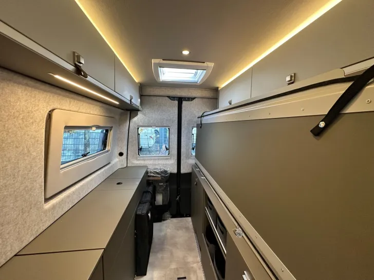 Fahrzeugbild Hymer Grand Canyon S 700 GCS700 mit Schlafdach #18