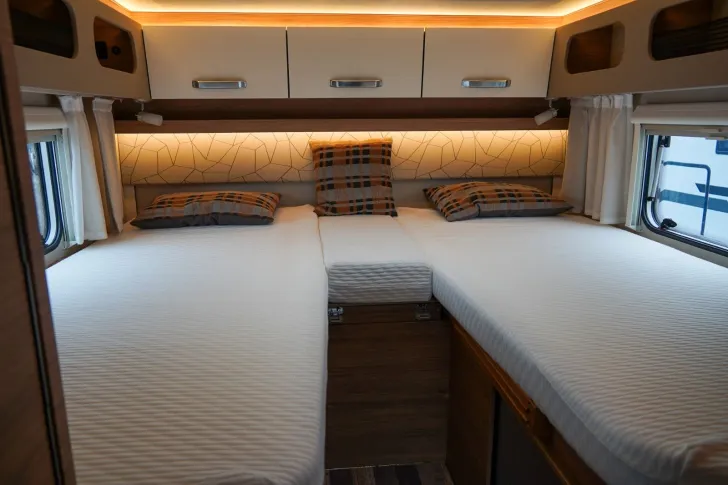 Fahrzeugbild Weinsberg Edition Pepper 600 MEG Hubstützen*3xSolar*SAT*TV #18