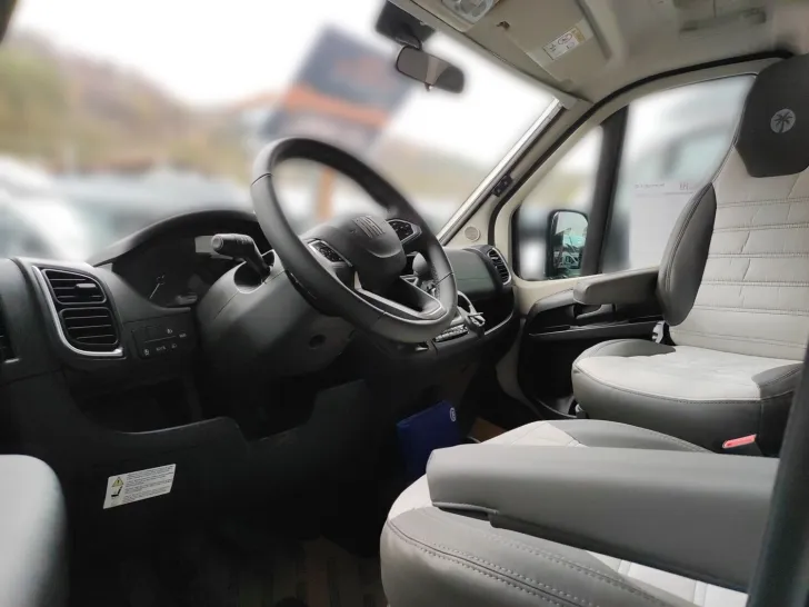 Fahrzeugbild Sunlight Adventure T 68 !!! Sie sparen 8.863,- !!! #7