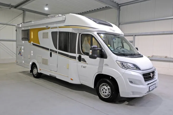 Fahrzeugbild Carado T 447/1.Hand/Einzelbetten/Klima/Solar/Garage #1