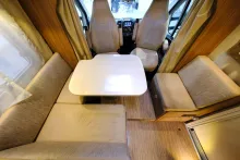 Fahrzeugbild Carado T 447/1.Hand/Einzelbetten/Klima/Solar/Garage #6