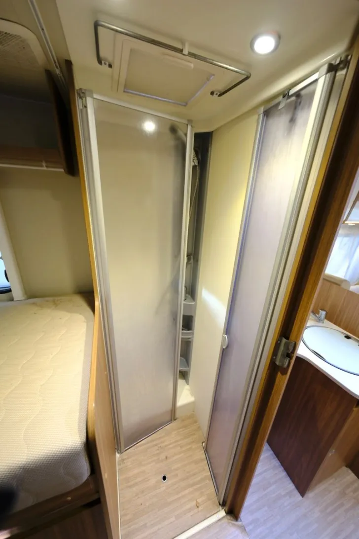 Fahrzeugbild Carado T 447/1.Hand/Einzelbetten/Klima/Solar/Garage #13