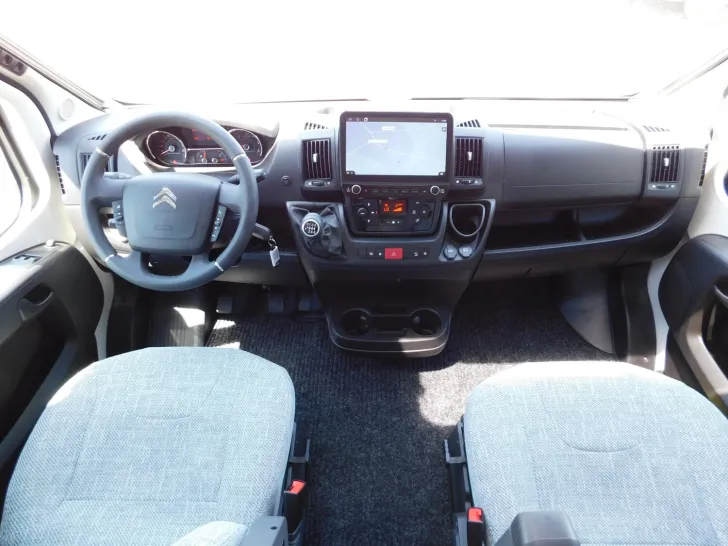 Fahrzeugbild Dethleffs Just 90 T 6812 EB Navi+RFK, Hubbett, SAT+TV #8