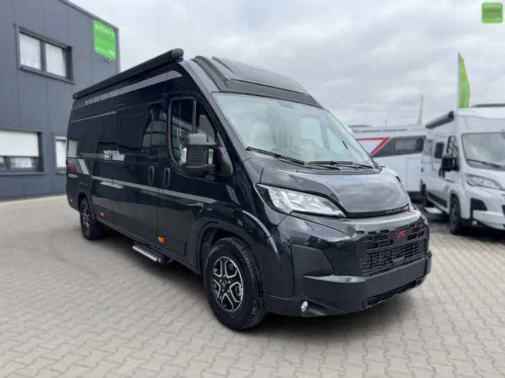 Fahrzeugbild LMC Innovan 640 Einzelbetten Schwarz Markise #1