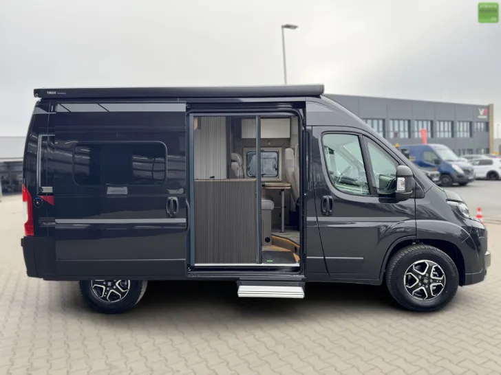 Fahrzeugbild LMC Innovan 540 5,40 m Markise Automatik #7
