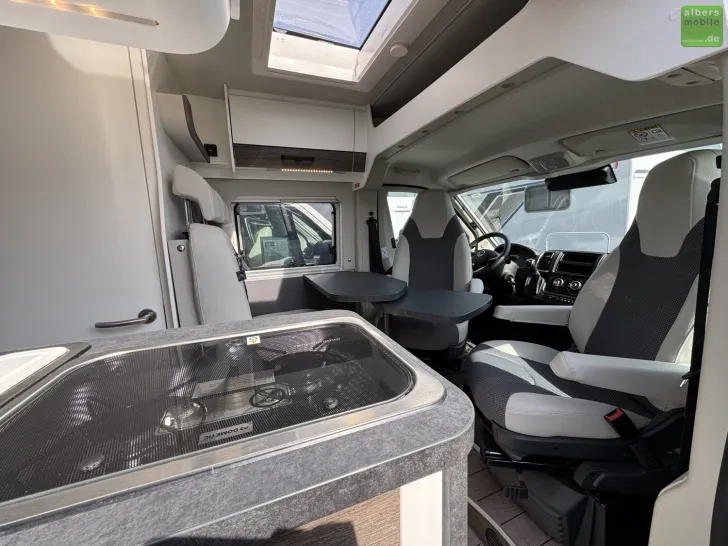 Fahrzeugbild VanTourer 600 L - Automatik Längsbetten Fiat Safety Paket #8