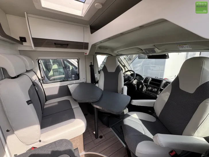 Fahrzeugbild VanTourer 600 L - Automatik Längsbetten Fiat Safety Paket #10
