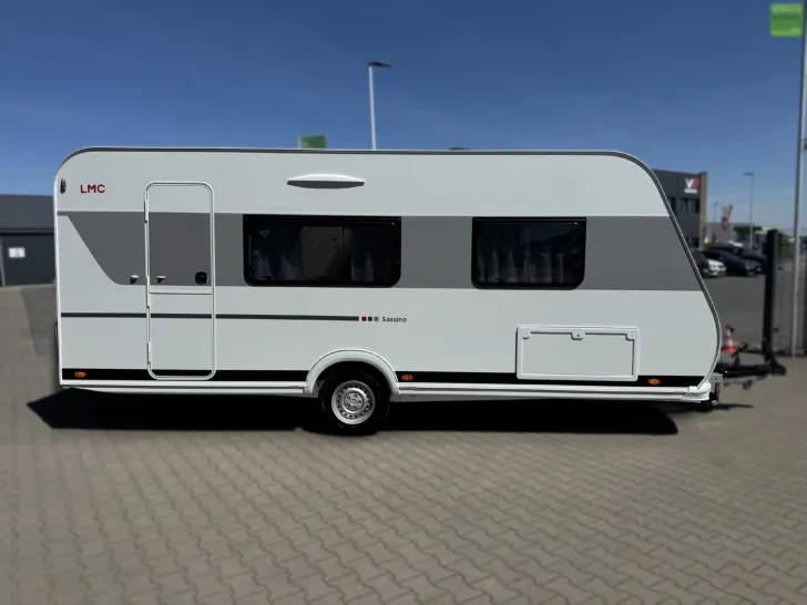 Fahrzeugbild LMC Sassino 450 D XXL-Bett 157x200cm 1500kg #3