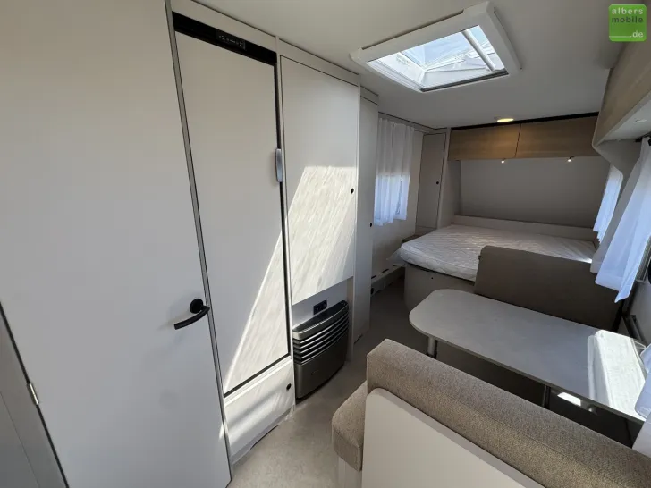 Fahrzeugbild LMC Sassino 450 D XXL-Bett 157x200cm 1500kg #10