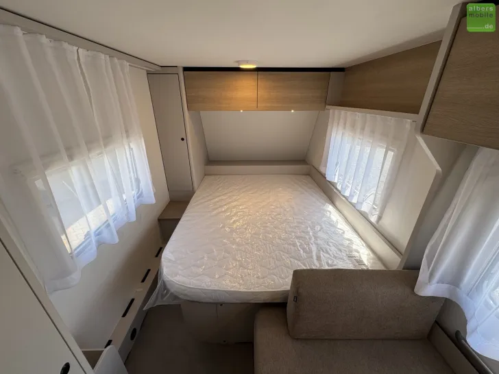 Fahrzeugbild LMC Sassino 450 D XXL-Bett 157x200cm 1500kg #17
