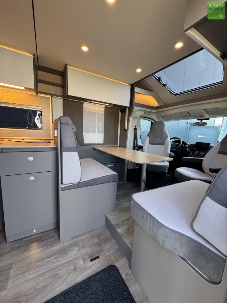 Fahrzeugbild LMC Tourer Lift H 630 Französisches Bett 165 PS #8