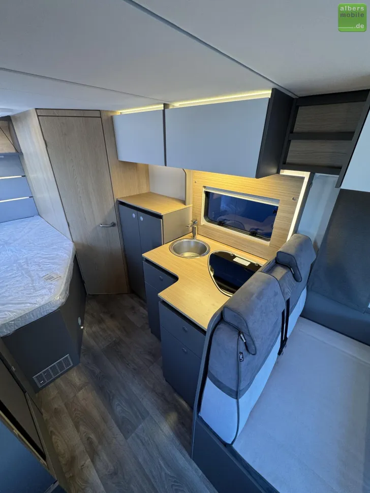 Fahrzeugbild LMC Tourer Lift H 630 Französisches Bett 165 PS #12