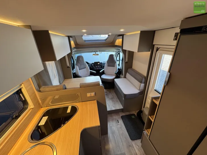 Fahrzeugbild LMC Tourer Lift H 630 Französisches Bett 165 PS #22