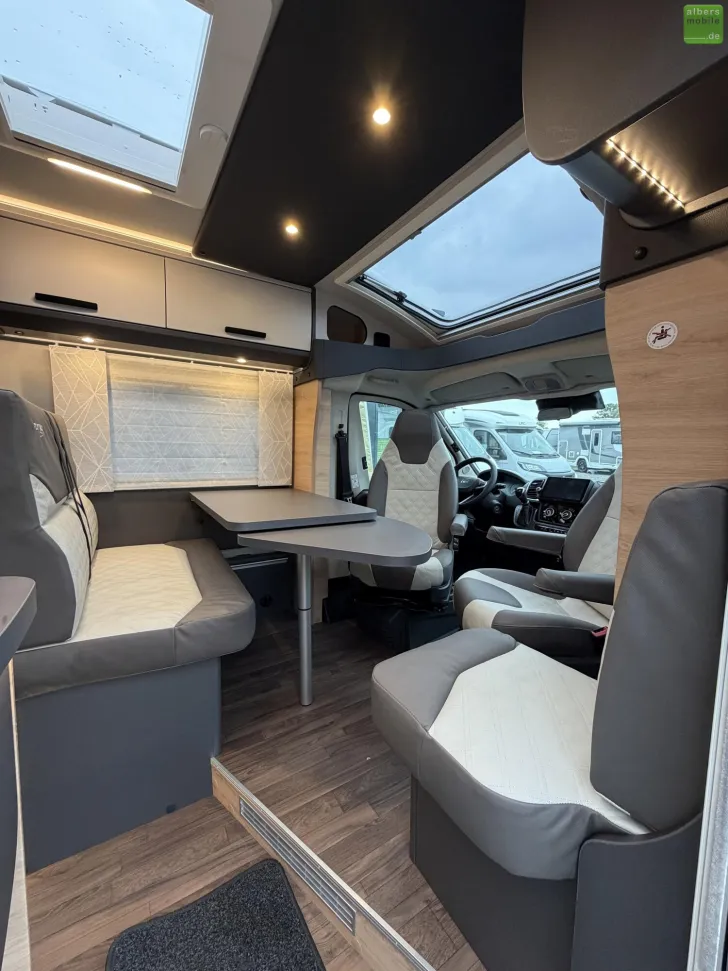 Fahrzeugbild Knaus L!VE TI PLATINUM SELECTION 650 MEG ACC TV 2026 #9