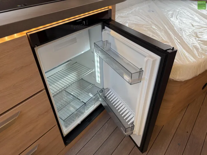 Fahrzeugbild Knaus Südwind 450 FU Black Selection 1700kg 2026 #17
