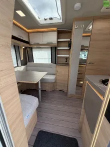 Fahrzeugbild Knaus Südwind BLACK SELECTION 460 EU Einzelbetten 2026 #8