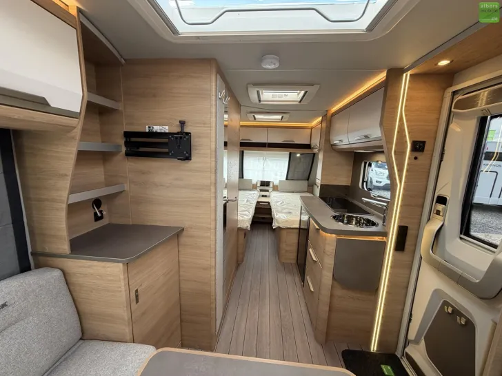 Fahrzeugbild Knaus Südwind BLACK SELECTION 460 EU Einzelbetten 2026 #12