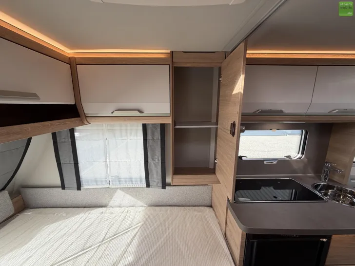 Fahrzeugbild Knaus Südwind BLACK SELECTION 460 EU Einzelbetten 2026 #24