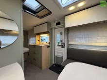 Fahrzeugbild LMC Style 450 D Queensbett Aufstelldach 1800kg #12