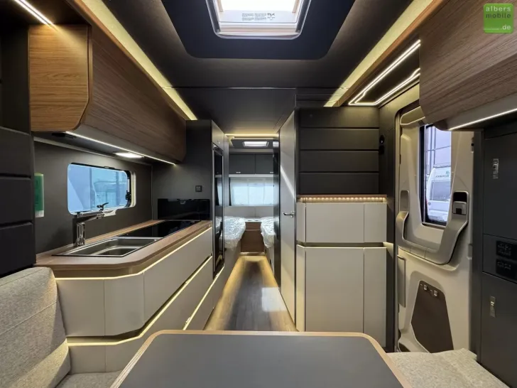 Fahrzeugbild Knaus Azur 500 EU 2000kg - Jetzt 7.209 Euro sparen! #17