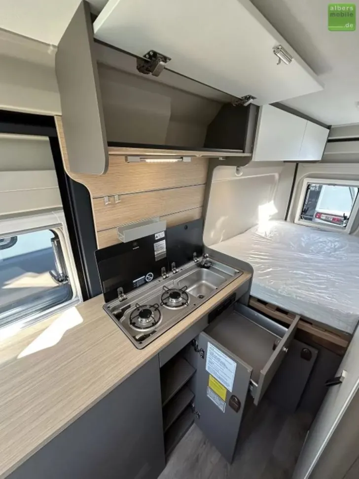 Fahrzeugbild LMC Innovan 600 BackRack+ Navi Fiat Markise #12
