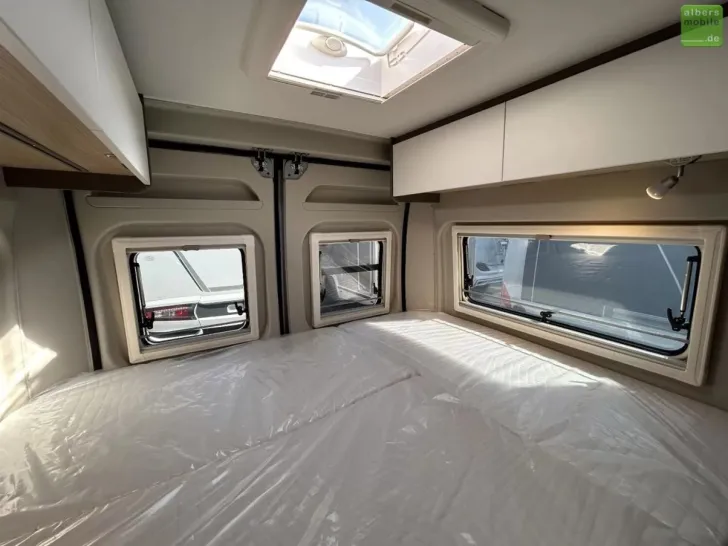 Fahrzeugbild LMC Innovan 600 BackRack+ Navi Fiat Markise #18