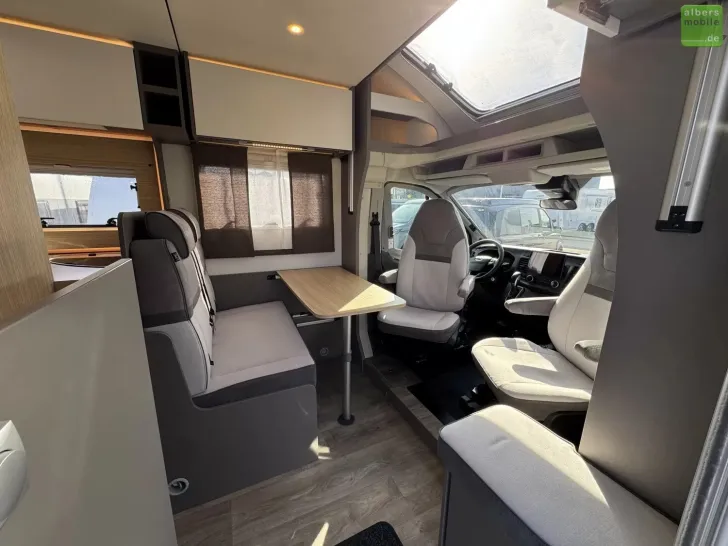 Fahrzeugbild LMC Tourer Lift H 664 G Automatik Navi Einzelbetten #8