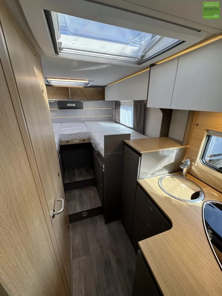 Fahrzeugbild LMC Tourer Lift H 664 G Automatik Navi Einzelbetten #15