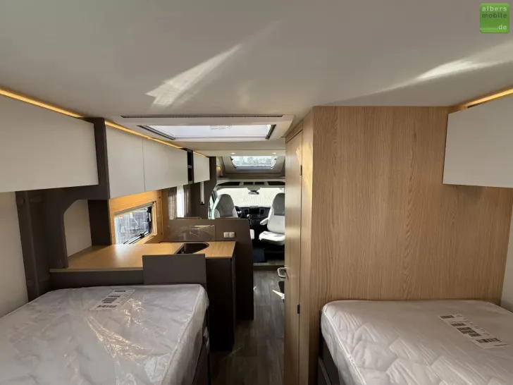 Fahrzeugbild LMC Tourer Lift H 664 G Automatik Navi Einzelbetten #18