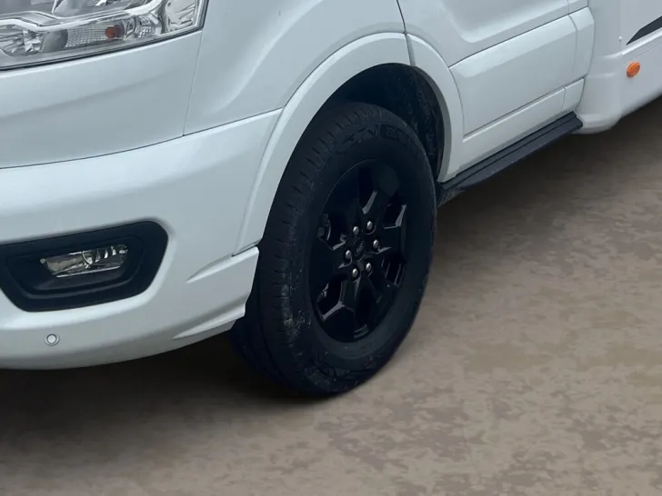 Fahrzeugbild Etrusco V Ford 6.8 SCF #6