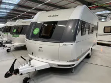 Fahrzeugbild Hobby De Luxe 490 KMF Modell 2026 / 1800 kg #5