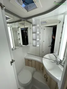 Fahrzeugbild Hobby De Luxe 490 KMF Modell 2026 / 1800 kg #17