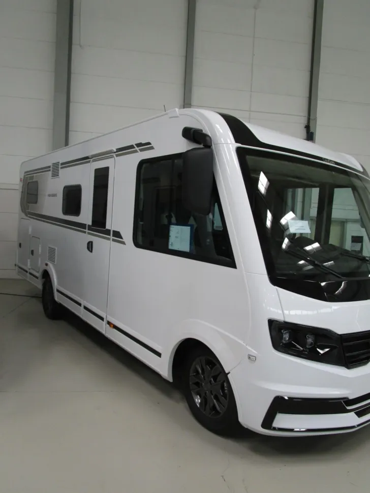 Fahrzeugbild Weinsberg CaraCore 650 MEG #2