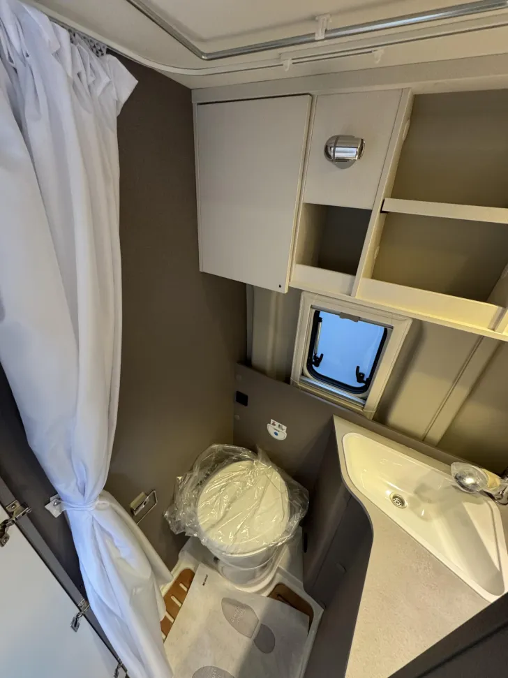 Fahrzeugbild Etrusco CV 640 PB Primavera Aktion| Schlafdach | AHK #15