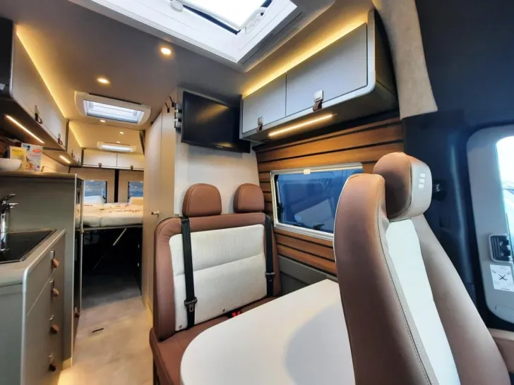 Fahrzeugbild Hymer Camper Van Grand Canyon S 700 Verfüg./Sale 19.855,- € sparen #6