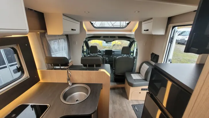 Fahrzeugbild Sunlight Adventure T Ford 680 *Automatik*SAT*NAVI*Hubbett #13